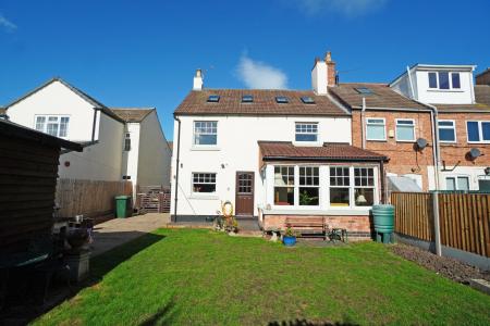 East Street, Gotham, NG11