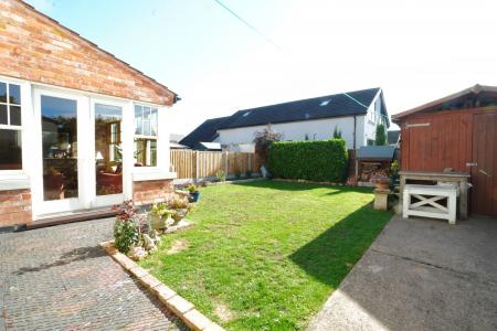 4 bedroom Terraced House for sale in East Street, Gotham, NG11