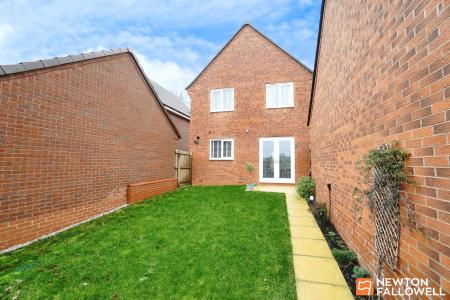 3 bedroom Detached house for sale in Haines Drive, Sileby, LE12