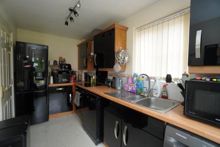3 bedroom End of terrace house for sale in Harlequin Road, Sileby, LE12