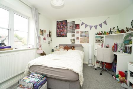 3 bedroom End of terrace house for sale in Harlequin Road, Sileby, LE12