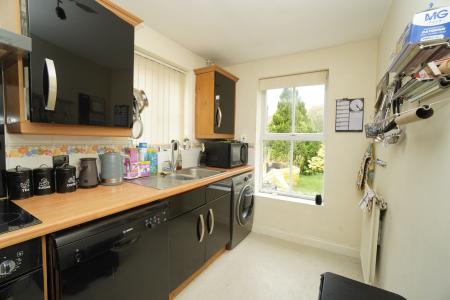 3 bedroom End of terrace house for sale in Harlequin Road, Sileby, LE12