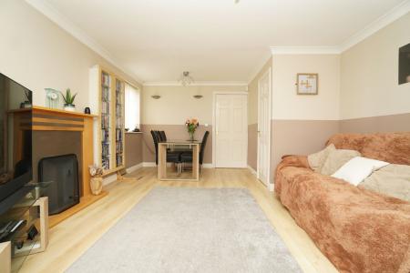 3 bedroom End of terrace house for sale in Harlequin Road, Sileby, LE12