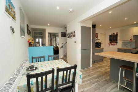 3 bedroom Terraced House for sale in Stirling Avenue, Loughborough, LE11