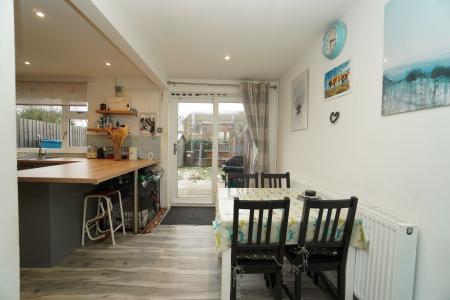 3 bedroom Terraced House for sale in Stirling Avenue, Loughborough, LE11