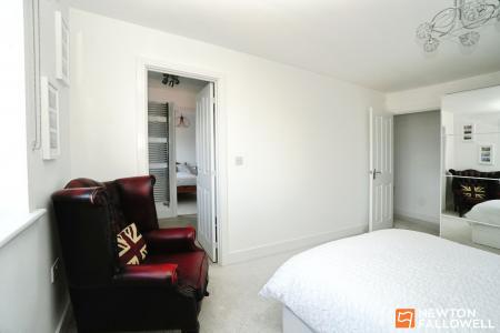 5 bedroom Detached house for sale in Ladybird Close, East Leake, LE12