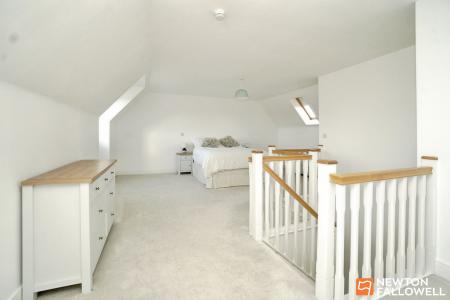 5 bedroom Detached house for sale in Ladybird Close, East Leake, LE12