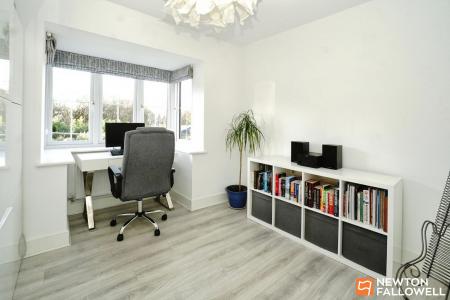 5 bedroom Detached house for sale in Ladybird Close, East Leake, LE12