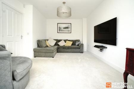 5 bedroom Detached house for sale in Ladybird Close, East Leake, LE12