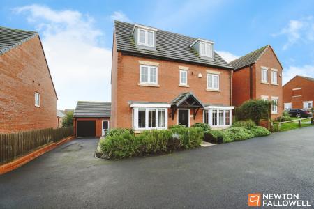 5 bedroom Detached house for sale in Ladybird Close, East Leake, LE12