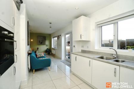 5 bedroom Detached house for sale in Ladybird Close, East Leake, LE12