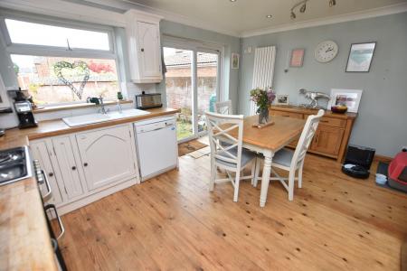 4 bedroom Detached house for sale in Staffords Acre, Kegworth, DE74