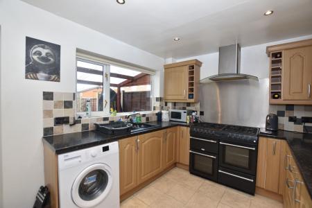 2 bedroom End of terrace house for sale in Lanes Close, Sileby, LE12