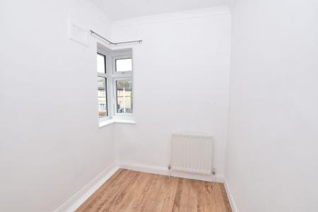 3 bedroom Semi-detached house for sale in Mayfield Drive, Loughborough, LE11