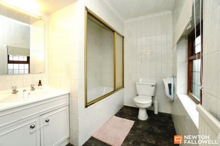 2 bedroom Terraced House for sale in Loughborough Road, Hathern, LE12