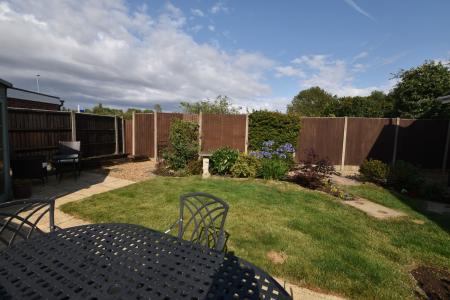 3 bedroom Semi-detached house for sale in Murdoch Rise, Loughborough, LE11