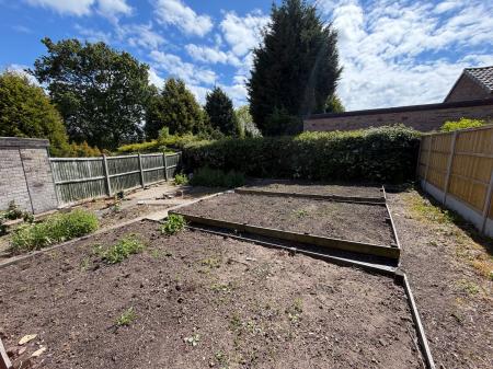3 bedroom Semi-detached house for sale in Radnor Drive, Shepshed, LE12