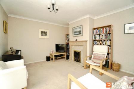 2 bedroom Semi-detached bungalow for sale in Albany Street, Loughborough, LE11