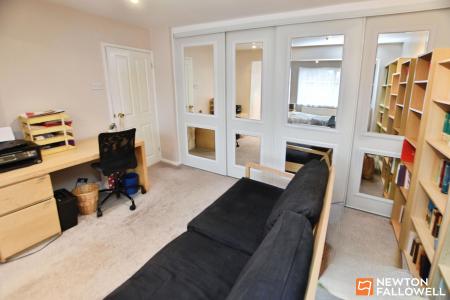 2 bedroom Semi-detached bungalow for sale in Albany Street, Loughborough, LE11