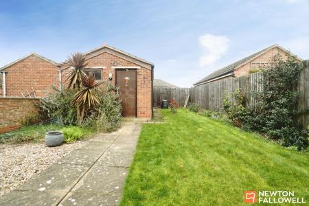 2 bedroom Semi-detached bungalow for sale in Albany Street, Loughborough, LE11