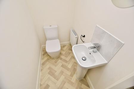 3 bedroom Semi-detached house for sale in Anning Crescent, East Leake, LE12