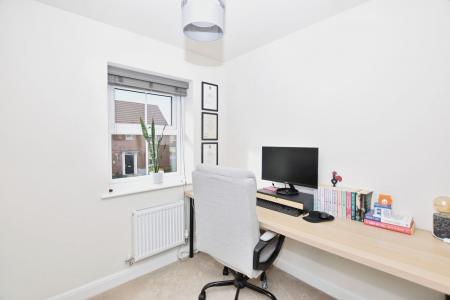 3 bedroom Semi-detached house for sale in Anning Crescent, East Leake, LE12