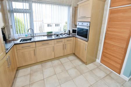 2 bedroom Detached bungalow for sale in Forman Road, Shepshed, LE12