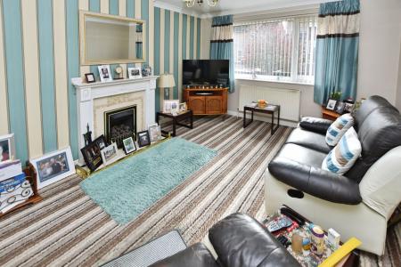 2 bedroom Detached bungalow for sale in Forman Road, Shepshed, LE12