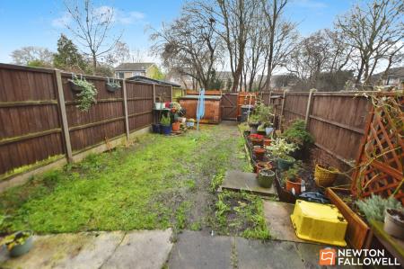 2 bedroom Terraced House for sale in Petworth Drive, Loughborough, LE11