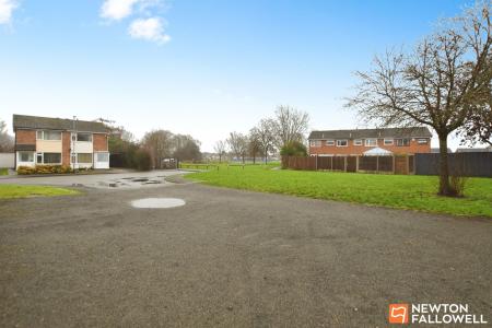 2 bedroom Terraced House for sale in Petworth Drive, Loughborough, LE11