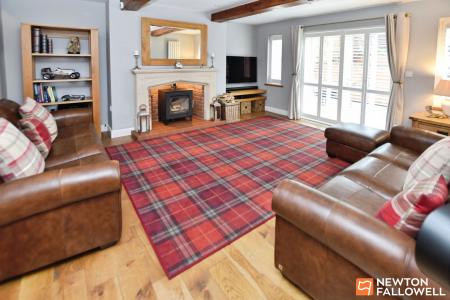 4 bedroom Detached house for sale in Bridge Street, Shepshed, LE12