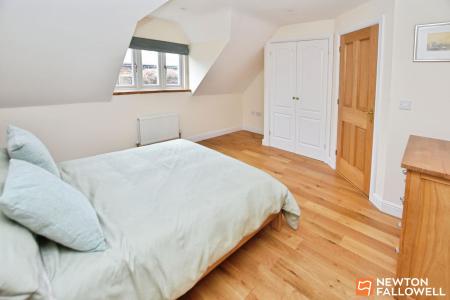 4 bedroom Detached house for sale in Bridge Street, Shepshed, LE12