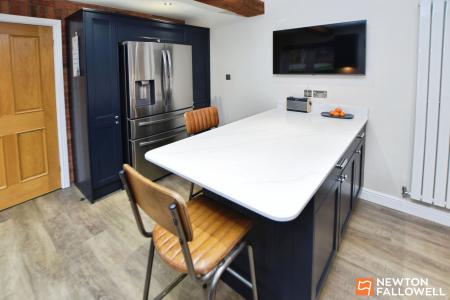 4 bedroom Detached house for sale in Bridge Street, Shepshed, LE12