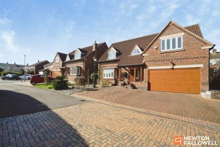 4 bedroom Detached house for sale in Bridge Street, Shepshed, LE12