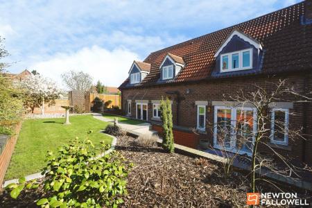 4 bedroom Detached house for sale in Bridge Street, Shepshed, LE12