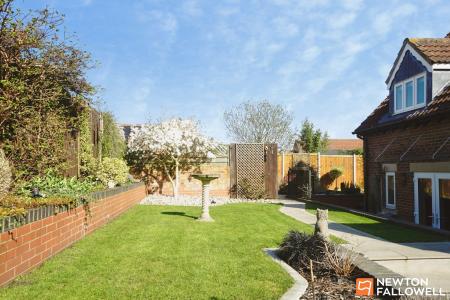 4 bedroom Detached house for sale in Bridge Street, Shepshed, LE12