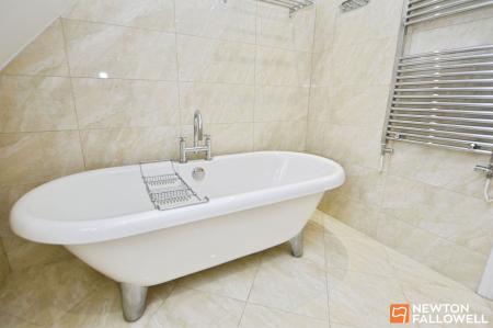 4 bedroom Detached house for sale in Bridge Street, Shepshed, LE12