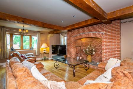 7 bedroom Detached house for sale in Main Street, Long Whatton, LE12