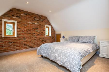 7 bedroom Detached house for sale in Main Street, Long Whatton, LE12