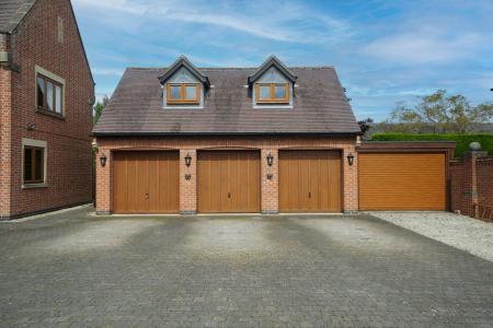 7 bedroom Detached house for sale in Main Street, Long Whatton, LE12