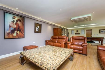 7 bedroom Detached house for sale in Main Street, Long Whatton, LE12