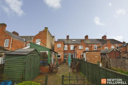 2 bedroom Terraced House for sale in Farnham Street, Quorn, LE12