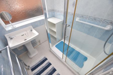 2 bedroom Detached bungalow for sale in Wheatland Drive, Loughborough, LE11