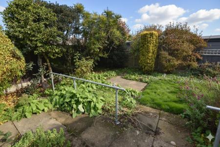 2 bedroom Detached bungalow for sale in Wheatland Drive, Loughborough, LE11