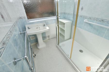2 bedroom Detached bungalow for sale in Wheatland Drive, Loughborough, LE11