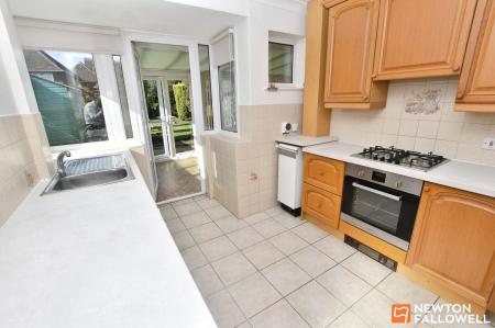 2 bedroom Detached bungalow for sale in Wheatland Drive, Loughborough, LE11
