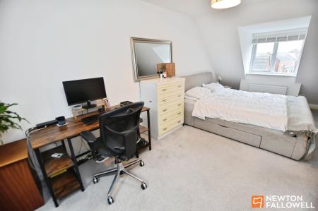 4 bedroom Semi-detached house for sale in Cinnabar Way, East Leake, LE12