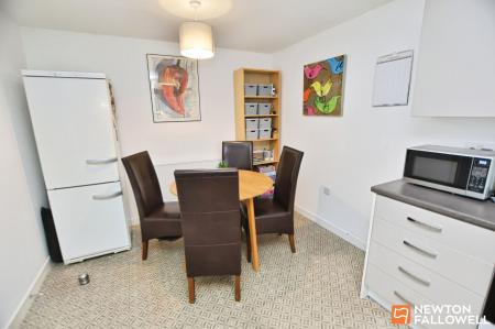 4 bedroom Semi-detached house for sale in Cinnabar Way, East Leake, LE12