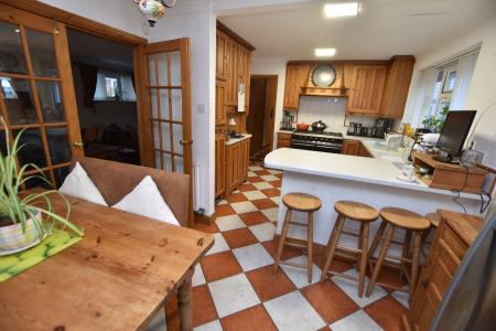 4 bedroom Detached bungalow for sale in Main Street, Normanton On Soar, LE12