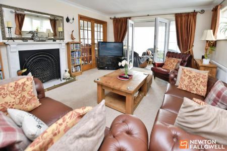 4 bedroom Detached bungalow for sale in Main Street, Normanton On Soar, LE12